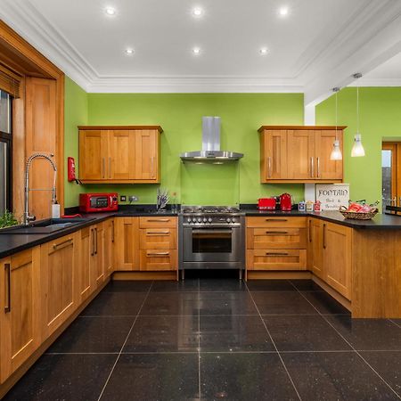 Fontain House: 4 Bedroom Victorian Villa Blairgowrie and Rattray ภายนอก รูปภาพ